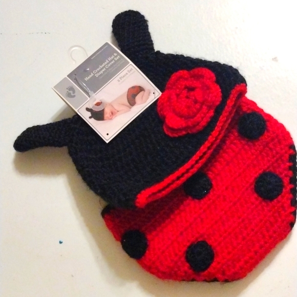 Lady bug Hand Crocheted Hat and Diaper Cover Set - Picture 4 of 4